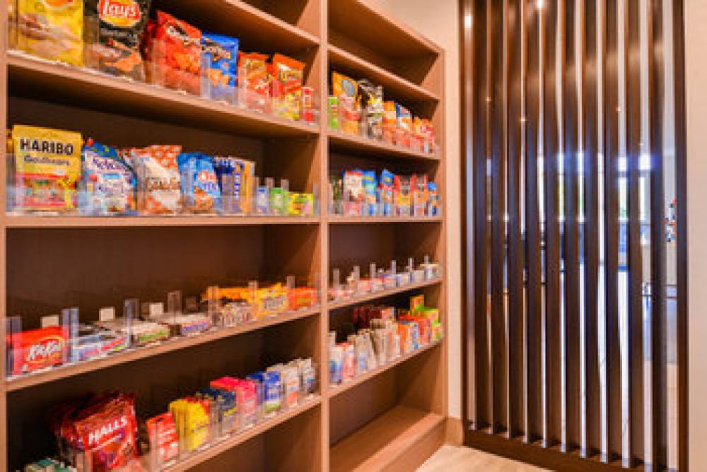 HOLIDAY INN EXP STES MSP APT BY IHG 3