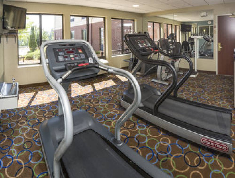 HOLIDAY INN EXPRESS AND SUITES 7