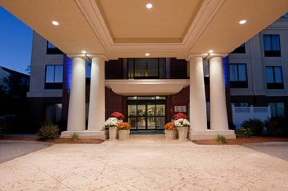 Holiday Inn Express And Suites