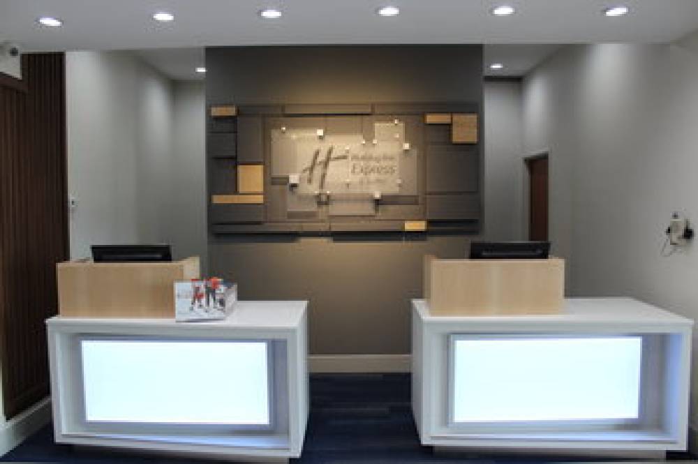 Holiday Inn Express & Suites MANSFIELD 6