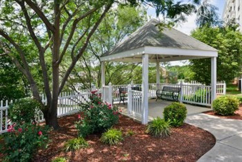Holiday Inn Express & Suites MOORESVILLE - LAKE NORMAN 4