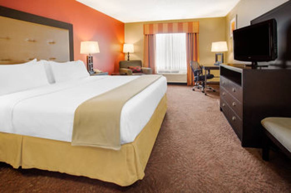 Holiday Inn Express & Suites MUNCIE 4