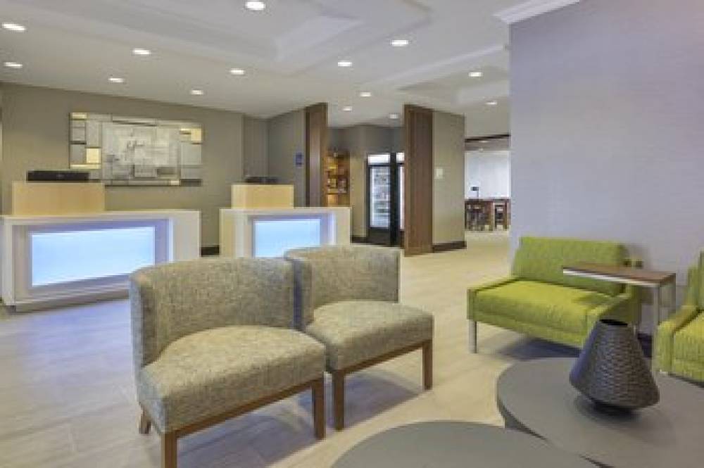 Holiday Inn Express & Suites North Bay