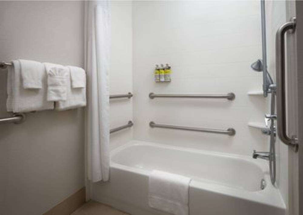 Holiday Inn Express & Suites OLIVE BRANCH 5