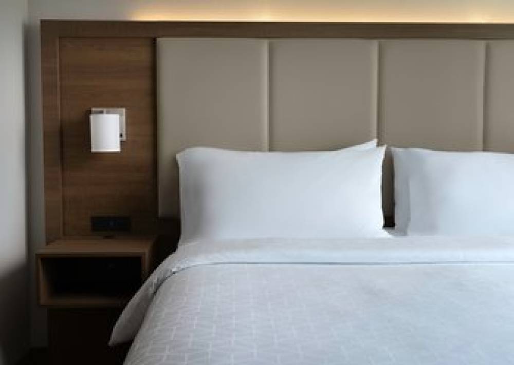 Holiday Inn Express & Suites OLIVE BRANCH 7