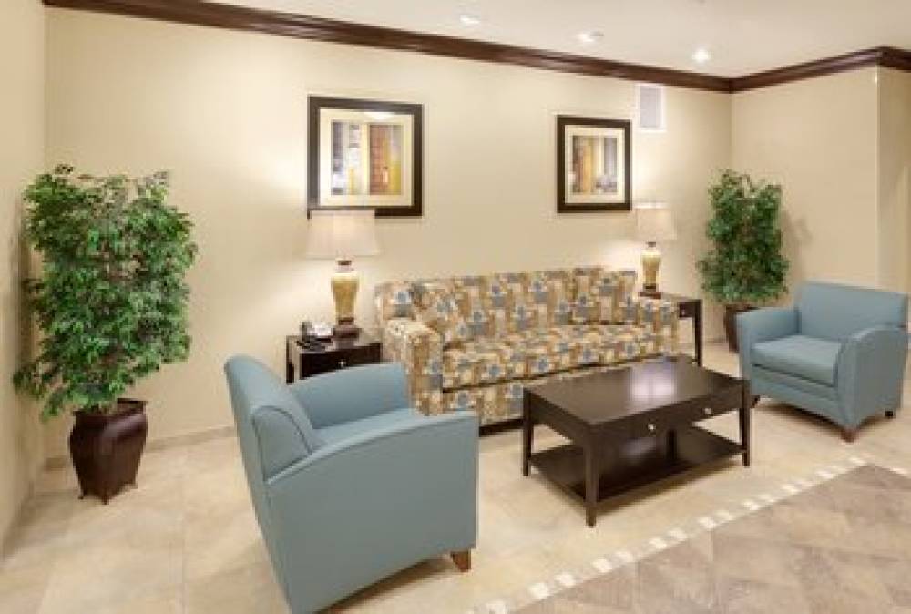 Holiday Inn Express & Suites OMAHA I - 80 9