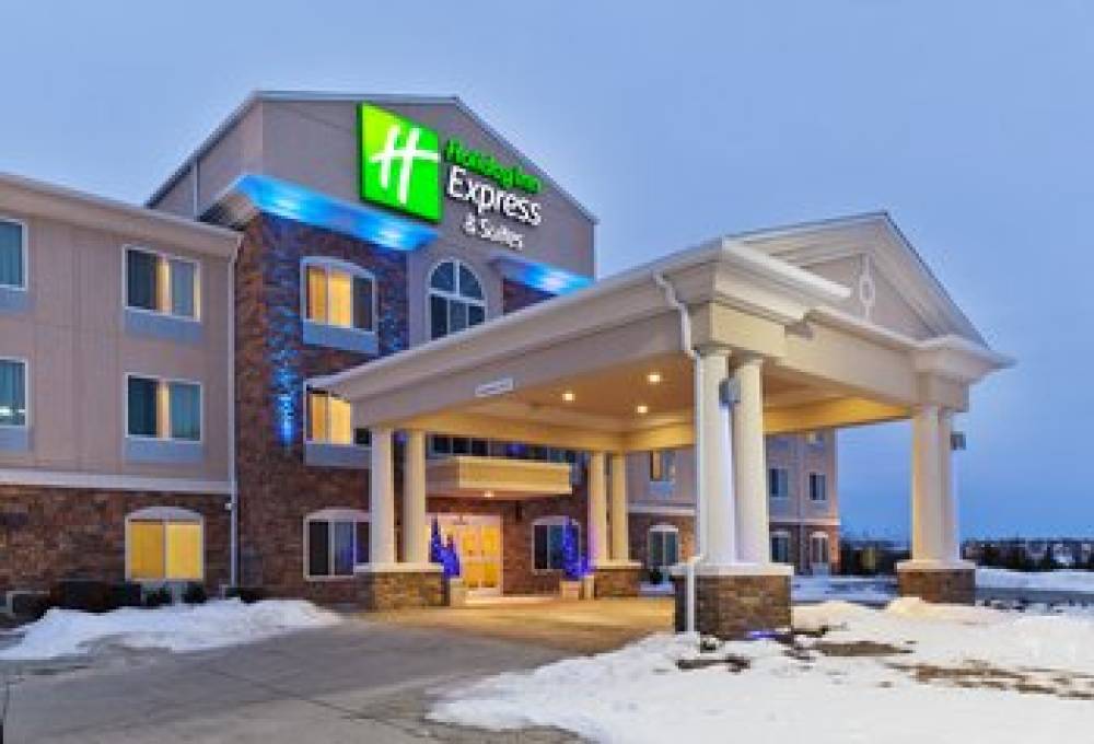 Holiday Inn Express & Suites OMAHA I - 80 1
