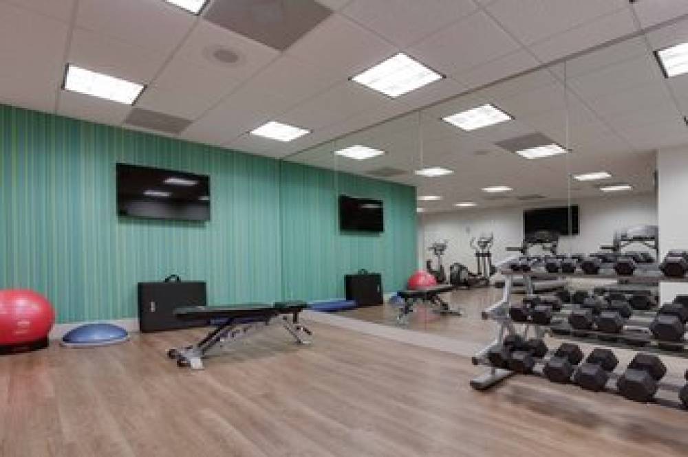 Holiday Inn Express & Suites ORLANDO INTERNATIONAL AIRPORT 10