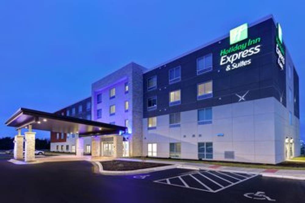 Holiday Inn Express & Suites OTTAWA 1