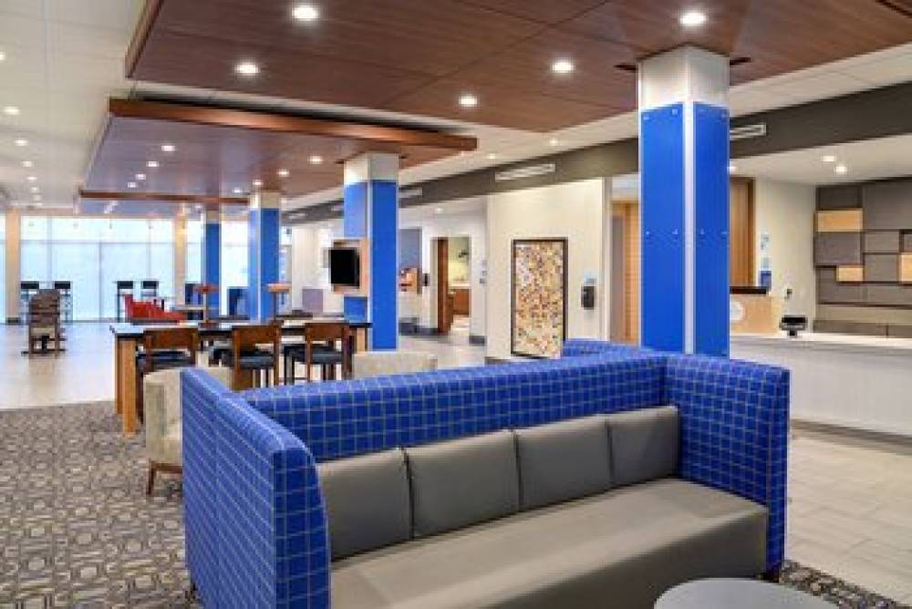 Holiday Inn Express & Suites OTTAWA 5