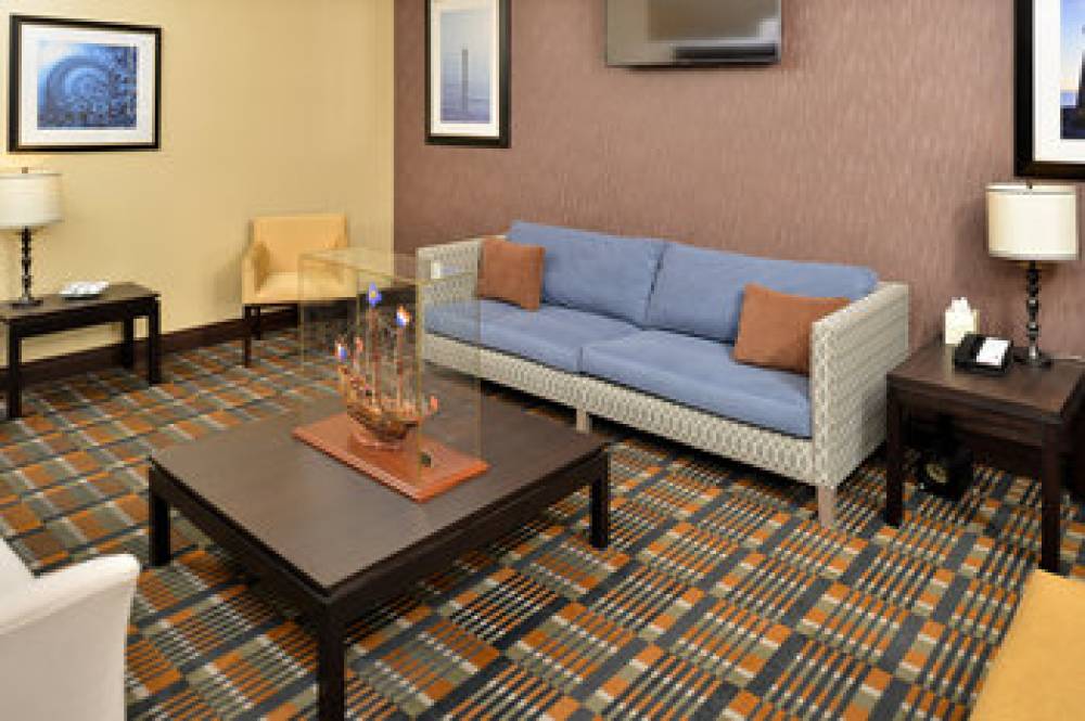 Holiday Inn Express & Suites PEEKSKILL-LOWER HUDSON VALLEY 4