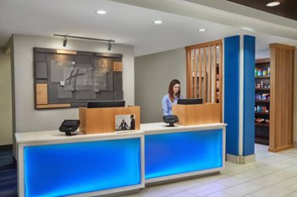 Holiday Inn Express & Suites PENSACOLA WEST-NAVY BASE 3