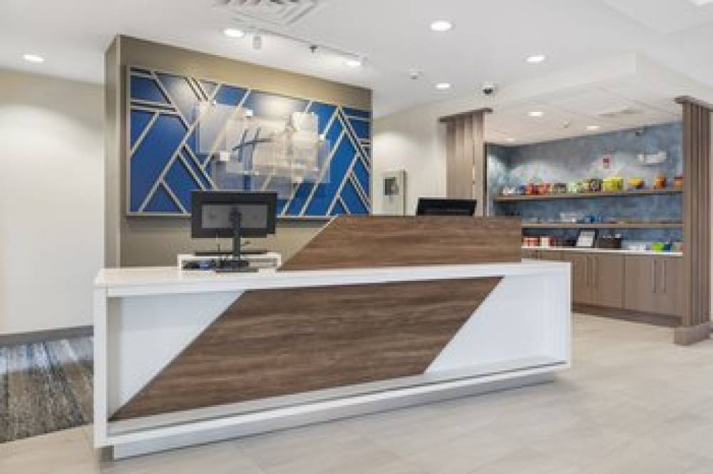 Holiday Inn Express & Suites PERU - LASALLE AREA 6