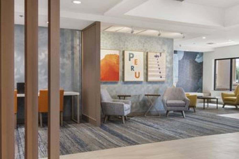 Holiday Inn Express & Suites PERU - LASALLE AREA 8