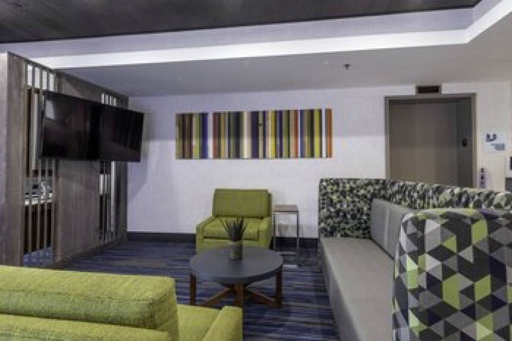 Holiday Inn Express & Suites PETERSBURG/DINWIDDIE 4