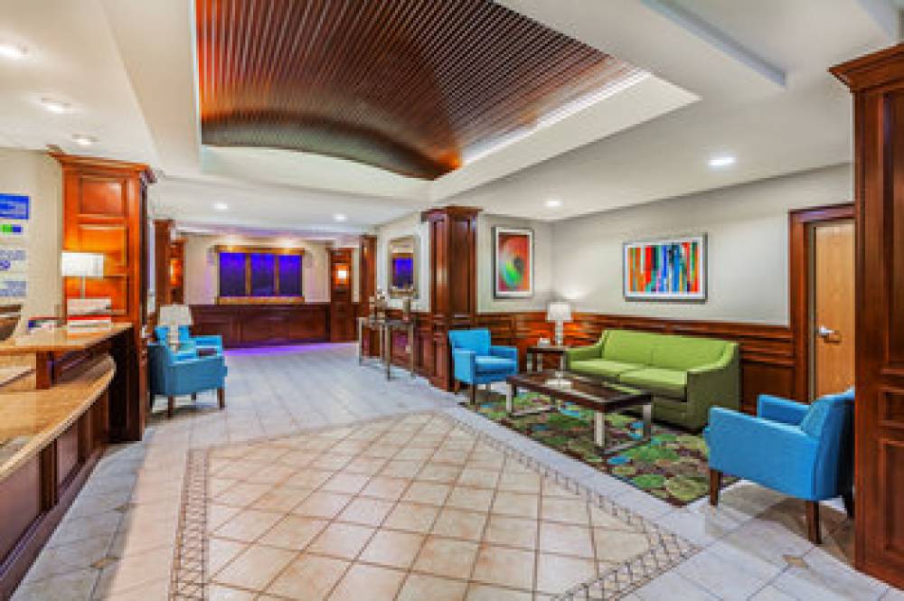 Holiday Inn Express & Suites Pharr