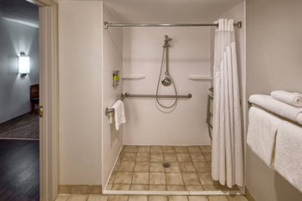 Holiday Inn Express & Suites RALEIGH NORTH - WAKE FOREST 2