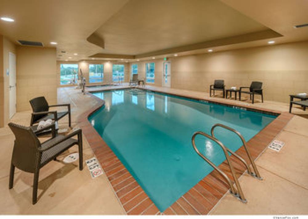 Holiday Inn Express & Suites RED BLUFF-SOUTH REDDING AREA 7