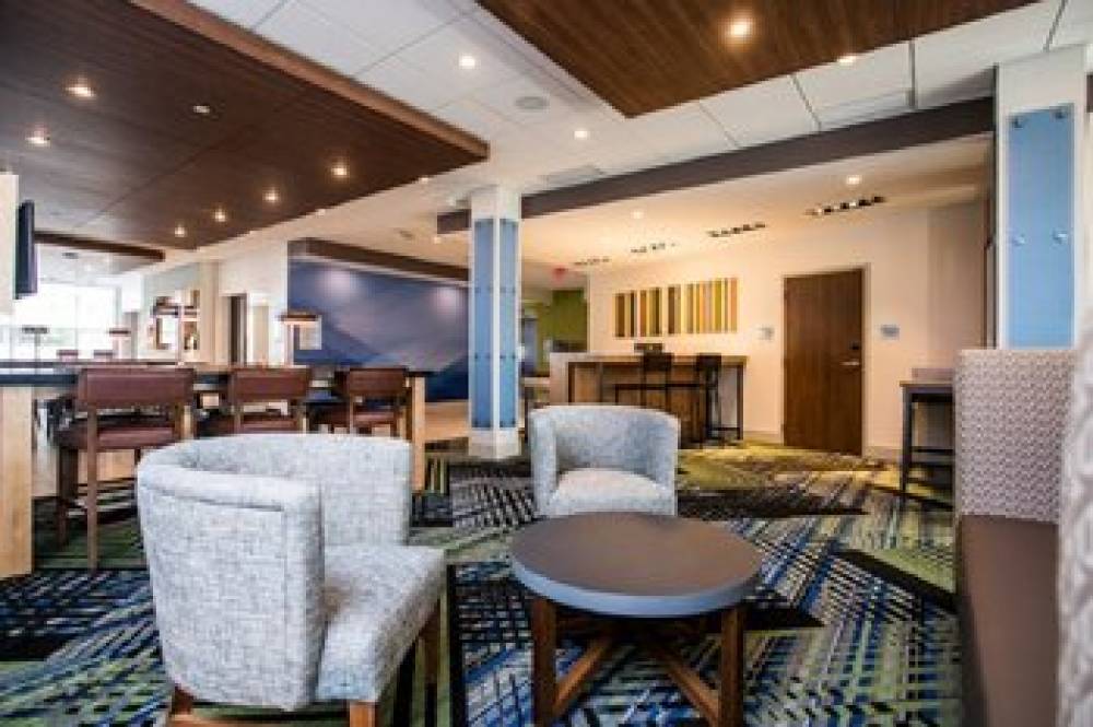 Holiday Inn Express & Suites REHOBOTH BEACH 1