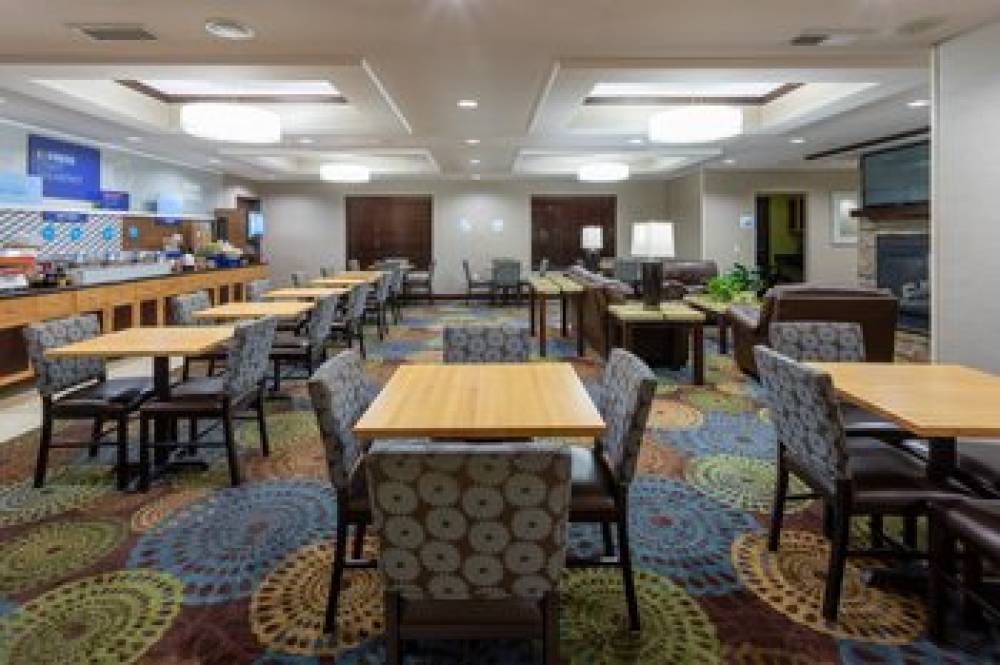 Holiday Inn Express & Suites ROCHESTER - MAYO CLINIC AREA 4
