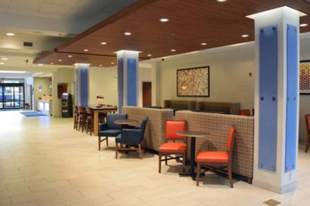 Holiday Inn Express & Suites ROCHESTER WEBSTER 5