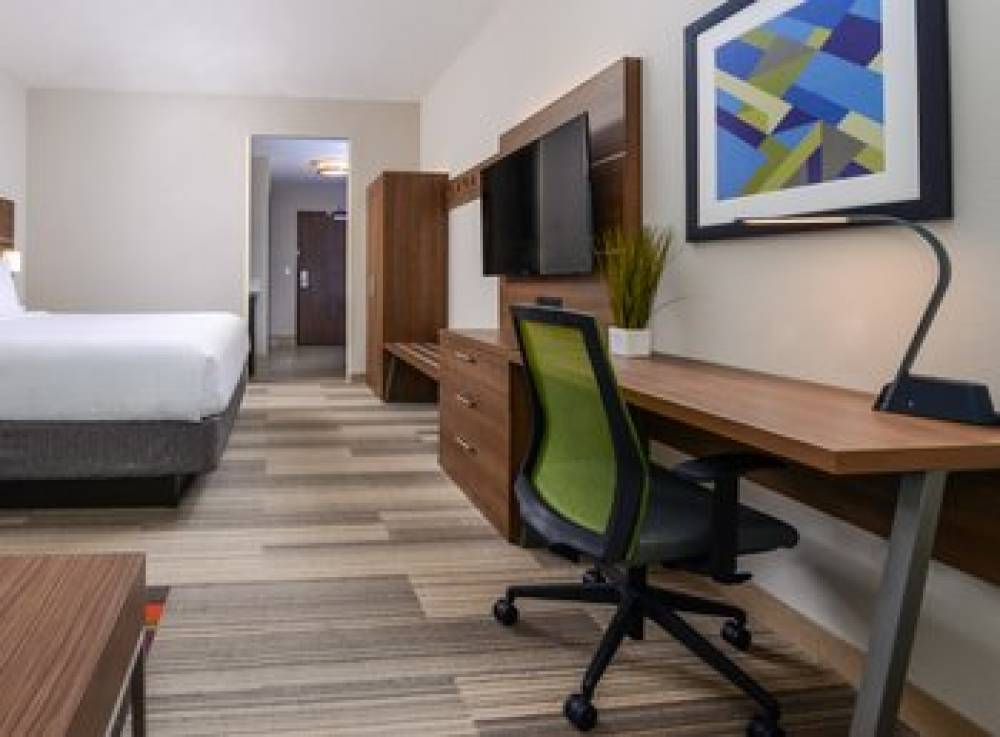Holiday Inn Express & Suites RUSKIN - SUN CITY 9
