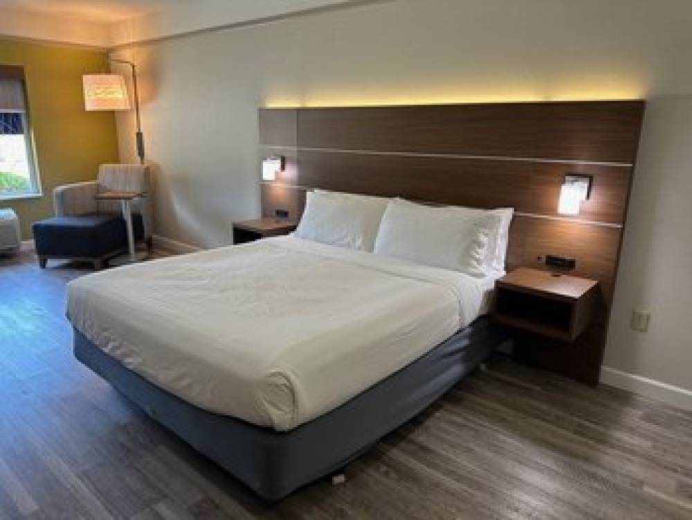 Holiday Inn Express & Suites SAN DIMAS 10