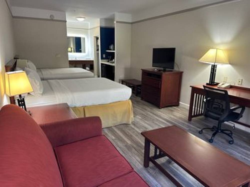 Holiday Inn Express & Suites SAN DIMAS 9