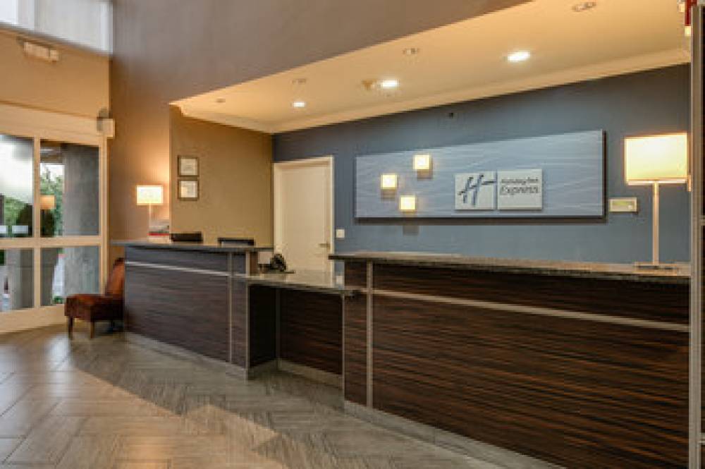 Holiday Inn Express & Suites SANTA CLARA 3