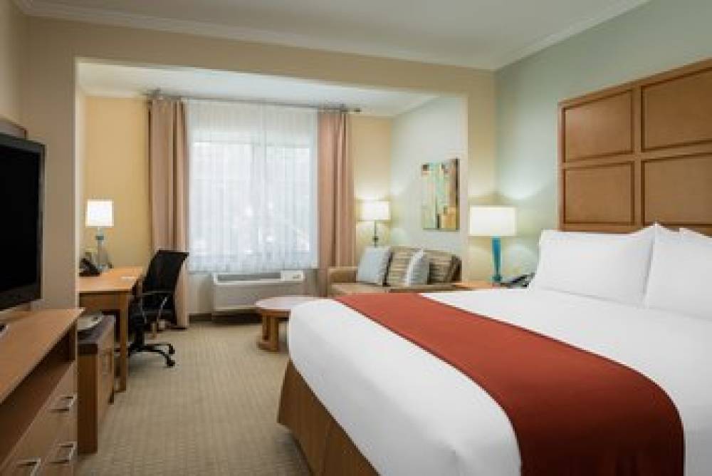 Holiday Inn Express & Suites SANTA CLARA - SILICON VALLEY 7