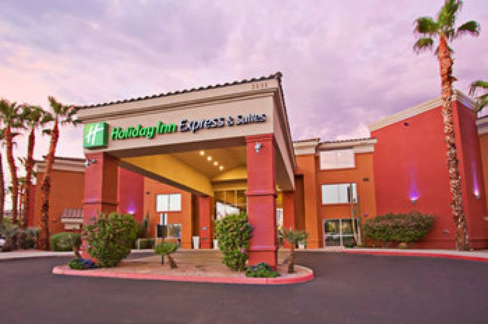 HOME2 SUITES BY HILTON SCOTTSDALE 1