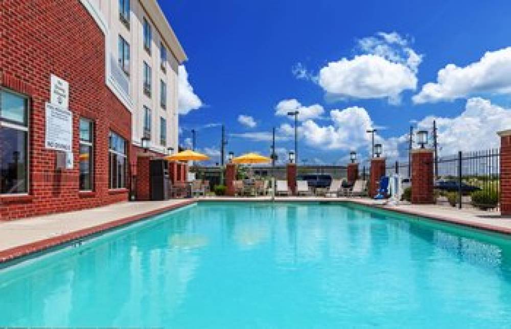 Holiday Inn Express & Suites SHREVEPORT SOUTH - PARK PLAZA 6