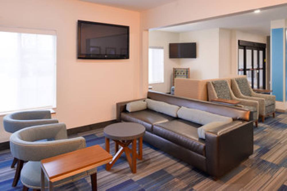 Holiday Inn Express & Suites Sioux Falls At Empire Mall