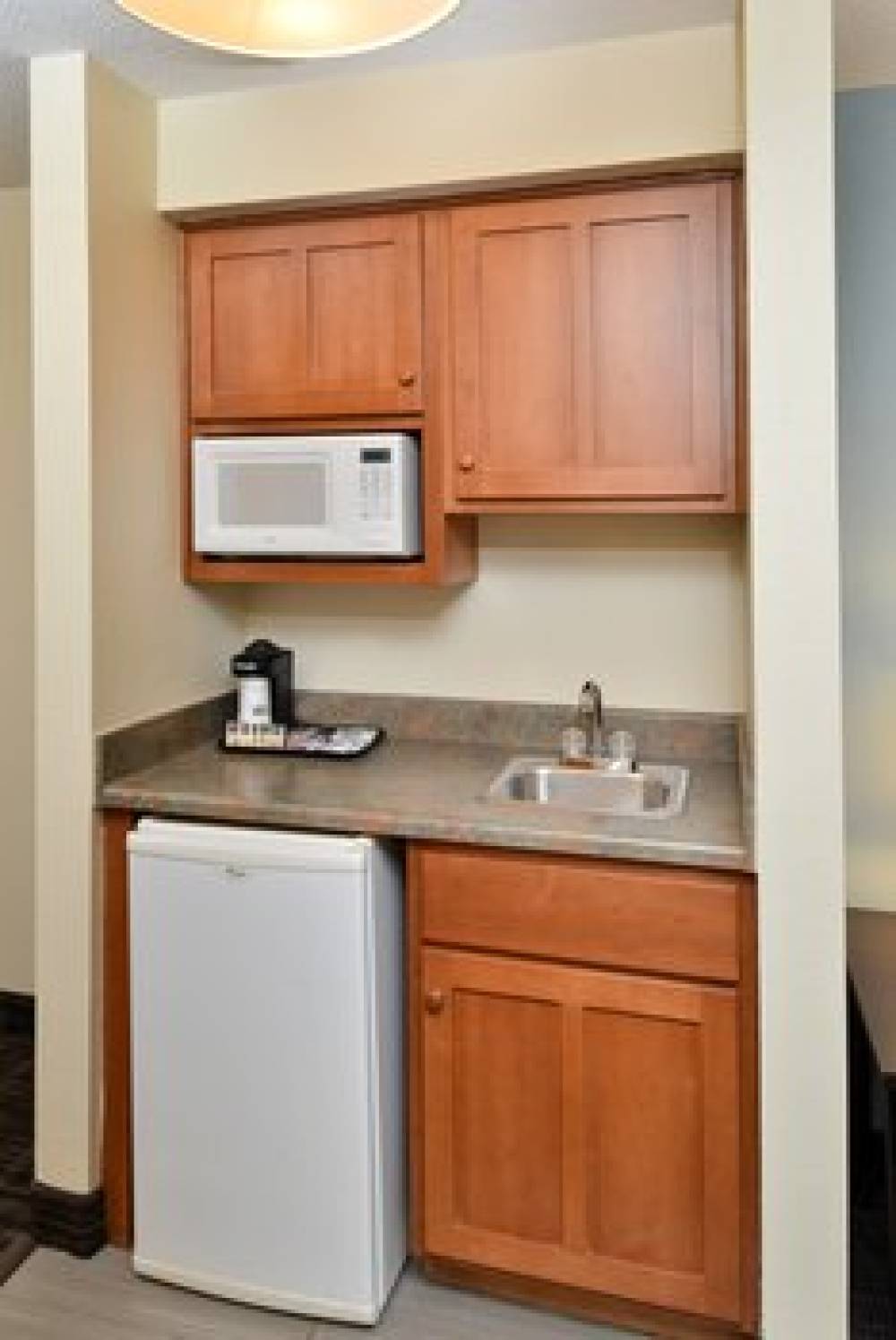 Holiday Inn Express & Suites ST. JOSEPH 8