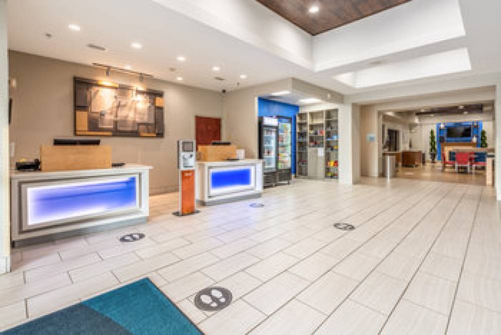 Holiday Inn Express & Suites STATESVILLE 7