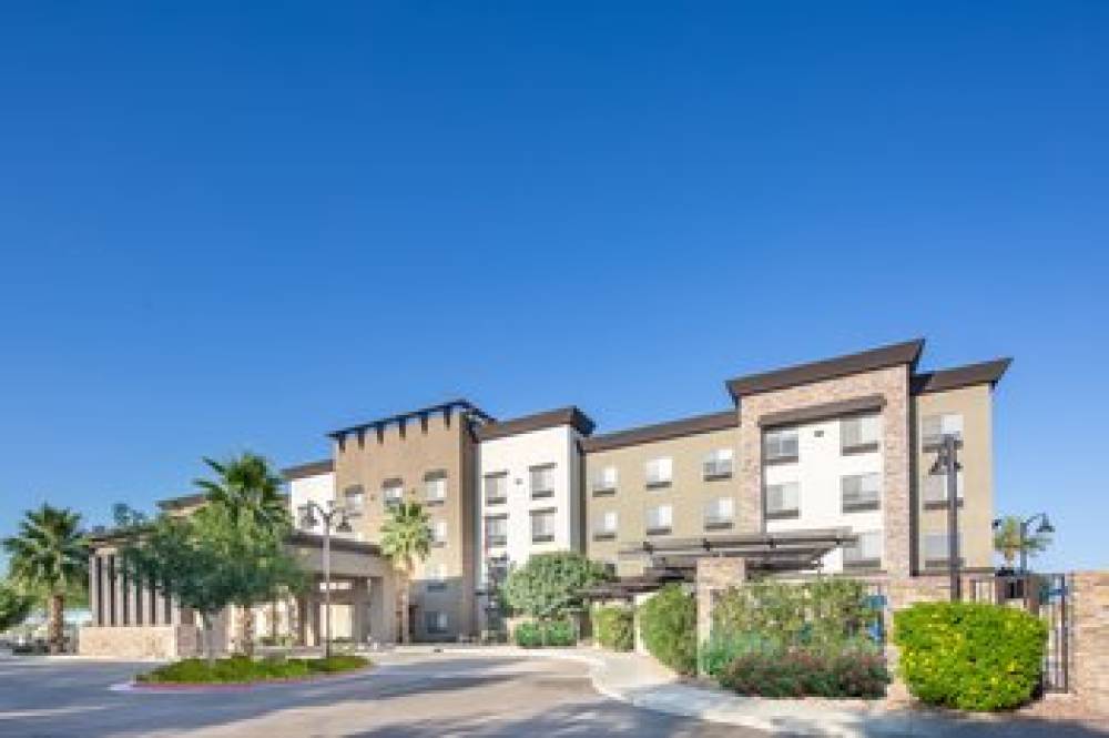 Holiday Inn Express & Suites Surprise
