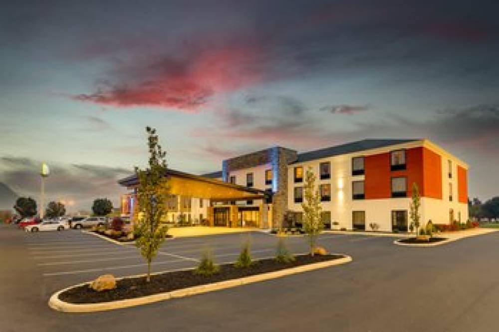 Holiday Inn Express & Suites TROY 1
