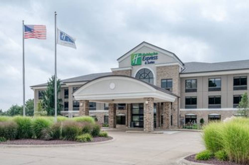 Holiday Inn Express & Suites Wadsworth