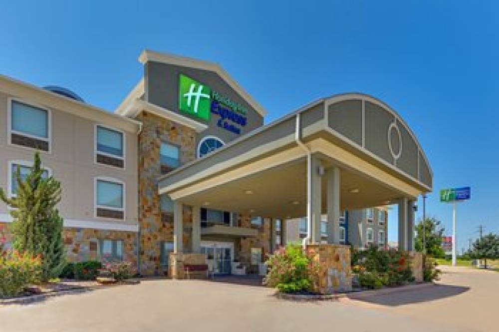 Holiday Inn Express & Suites WEATHERFORD 2