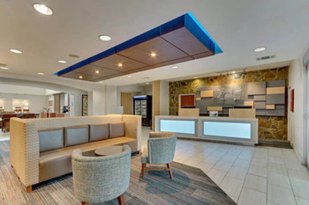 Holiday Inn Express & Suites WEATHERFORD 1