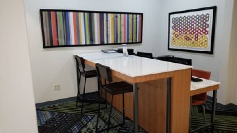 Holiday Inn Express & Suites WESLACO 3
