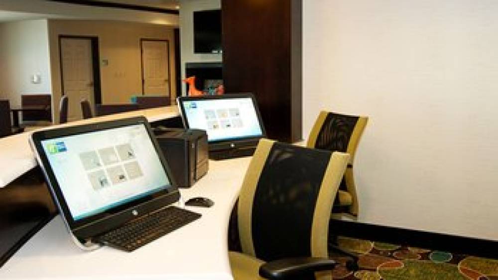 Holiday Inn Express & Suites WICHITA NORTHEAST 7