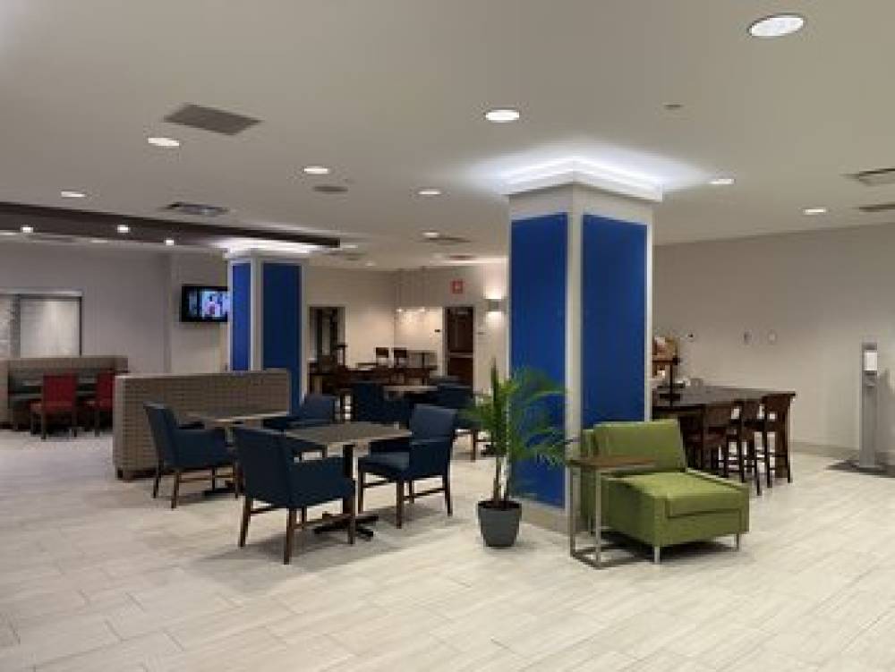 Holiday Inn Express & Suites WILLIAMSPORT 6
