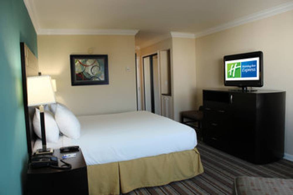 Holiday Inn Express VAN NUYS 6