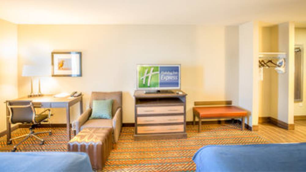 Holiday Inn Express WICHITA SOUTH 8