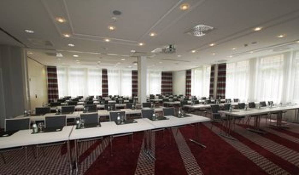 Holiday Inn FRANKFURT AIRPORT-NEU-ISENBURG 2