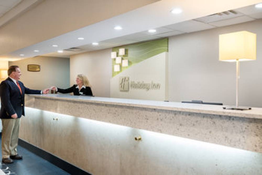 HOLIDAY INN AIRPORT BY IHG 7