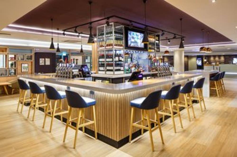 HOLIDAY INN HEATHROW M4 JCT 4 BY IH 3