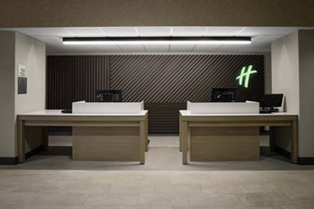 Holiday Inn Hotel Stes Peabody By I