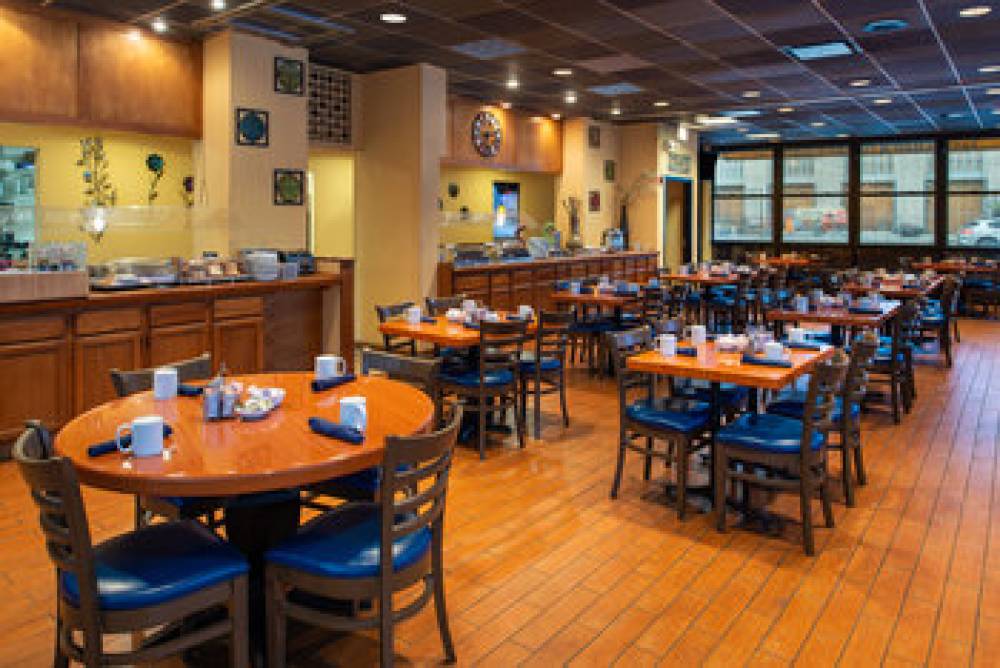 Holiday Inn Hotel & Suites CHICAGO-DOWNTOWN 6